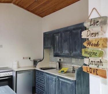 Chlorakas House | Wooden House