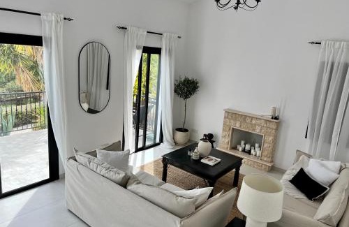 Pissouri House | Zeus Holiday Home