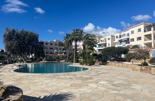 Paphos Apartment | 1 Bed Apt In Kings Palace With Sea & Pool Views. Sleeps 2, TV, Wi-Fi, AC