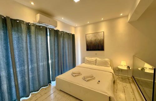 Agios Tychon Apartment | 1-bedroom duplex 100m by the sea