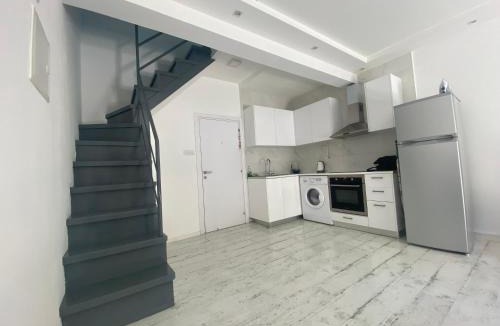 Agios Tychon Apartment | 1-bedroom duplex 100m by the sea