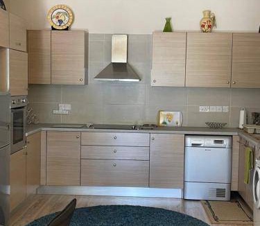 Germasogeia Apartment | 100 m² Apartment ∙ 2 bedrooms ∙ 4 guests