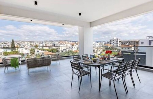 Limassol Apartment | 101 Sfiggos - City View Balcony & Rooftop Pool