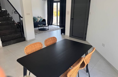 Potamos tis Germasogeias House | 110 m² House ∙ 3 bedrooms ∙ 6 guests