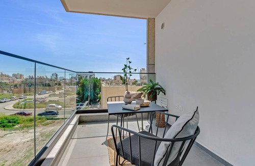 Limassol Apartment | 110 m² Apartment ∙ 4 bedrooms ∙ 8 guests