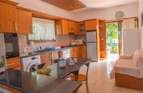 Ayia Marina Chrysochous Villa | 120 m² Villa ∙ 3 bedrooms ∙ 10 guests
