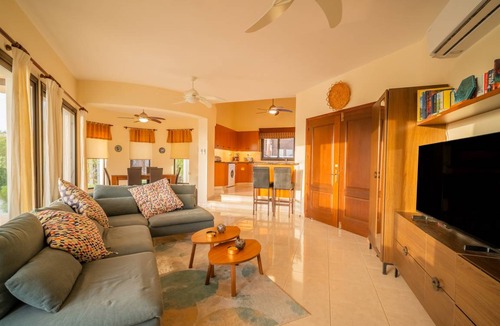 Kouklia Villa | 127 m² Villa ∙ 3 bedrooms ∙ 6 guests