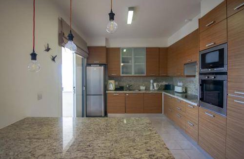 Neapolis Apartment | 130 m² Apartment ∙ 3 bedrooms ∙ 6 guests