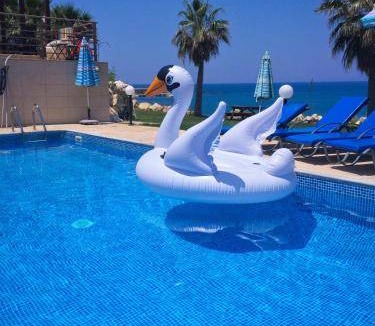 Pachyammos Villa | 135 m² Villa ∙ 3 bedrooms ∙ 6 guests
