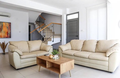 Miliou House | 140 m² House ∙ 3 bedrooms ∙ 6 guests