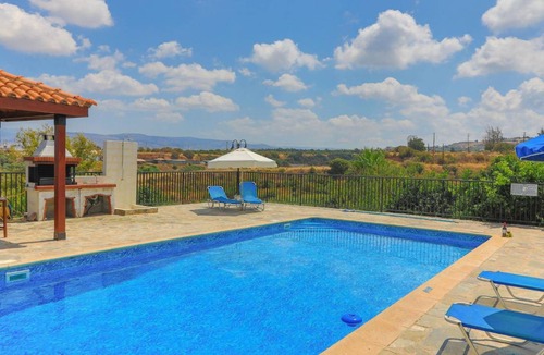 Latchi Villa | 140 m² Villa ∙ 2 bedrooms ∙ 4 guests
