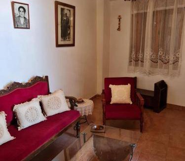 Omodos House | 150 m² House ∙ 3 bedrooms ∙ 5 guests