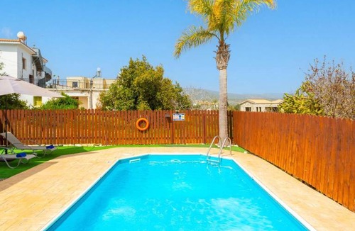 Latchi Villa | 150 m² Villa ∙ 3 bedrooms ∙ 7 guests