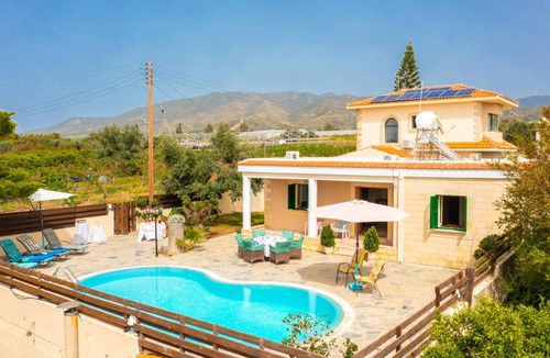 Ayia Marina Chrysochous Villa | 160 m² Villa ∙ 3 bedrooms ∙ 7 guests