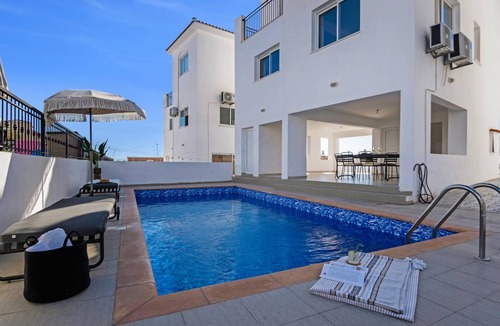 Tremithousa Villa | 160 m² Villa ∙ 4 bedrooms ∙ 8 guests