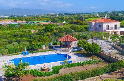 Latchi Villa | 165 m² Villa ∙ 3 bedrooms ∙ 6 guests