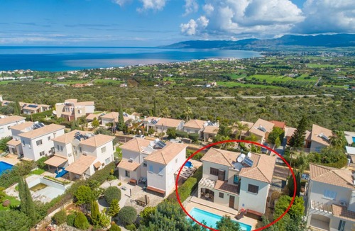 Latchi Villa | 175 m² Villa ∙ 3 bedrooms ∙ 6 guests