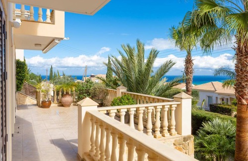 Latchi Villa | 175 m² Villa ∙ 3 bedrooms ∙ 6 guests