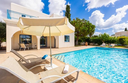 Agios Georgios Pegeias Villa | 180 m² Villa ∙ 3 bedrooms ∙ 7 guests