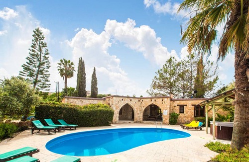 Polis House | 180 m² House ∙ 3 bedrooms ∙ 6 guests