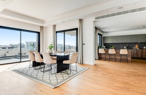 Limassol Apartment | 187 m² Apartment ∙ 5 bedrooms ∙ 10 guests