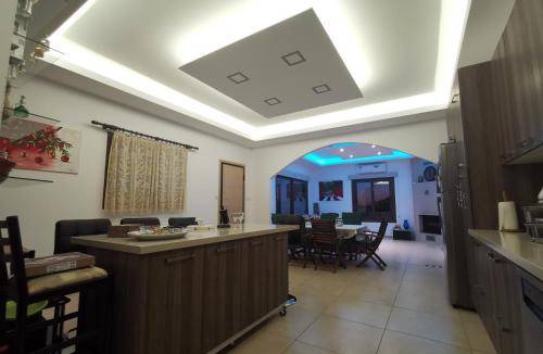 Vasa Koilaniou House | 196 m² House ∙ 4 bedrooms ∙ 16 guests