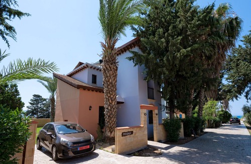 Polis Villa | 2 bdr Villa With Private Pool, on the Beach