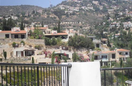 Tala Apartment | 2 bed apt mountains and costal views with pool