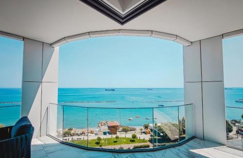 Neapolis Resort | 2 Bed with Sea Views in Trilogy, Limassol Seafront