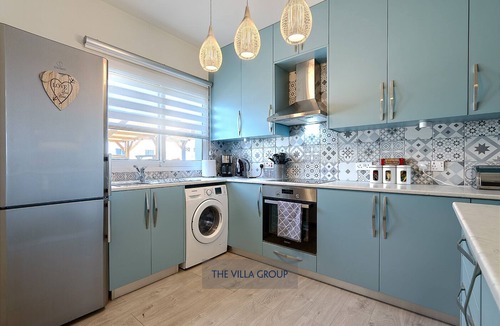 Pissouri Apartment | 2 bedroom apartment - communal pool