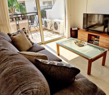 Peyia Town Apartment | 2 bedroom apartment E8 located pool level, sea view, FREE WIFI