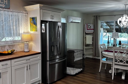 Immokalee Cottage | 2-bedroom cottage in lovely Fort Myers with AC