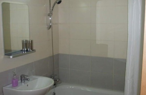Tersefanou Apartment | 2 Bedroom penthouse apartment with free Internet