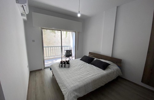 Agios Tychon Apartment | 2 Bedroom self contained apartment opposite the Mediterranean Hotel