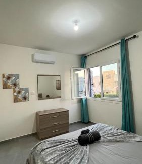 Universal House | 2-Bedroom Townhouse with Pool in Paphos