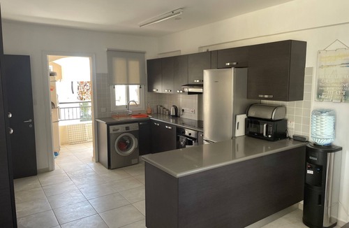 Tremithousa Apartment | 2 bedroomed 2 bathroom Apartment with roof terrace. Views Over Paphos To The Sea