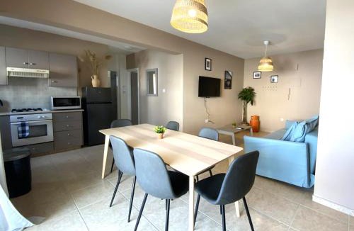 Skala Apartment | 2 Combined Apts, Fast Wi-Fi, 5 Min Walk to Beach