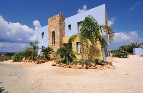 Agios Georgios Pegeias House | 200 m² House ∙ 3 bedrooms ∙ 6 guests