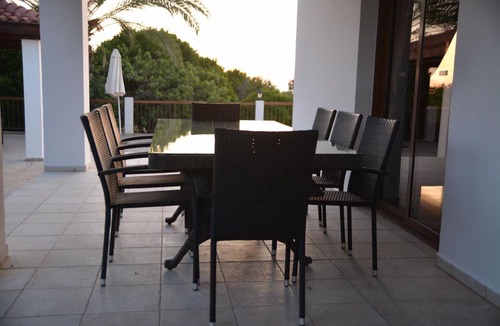 Agios Georgios Pegeias House | 200 m² House ∙ 4 bedrooms ∙ 8 guests