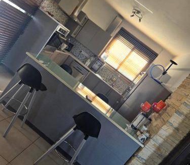 Agia Varvara House | 200 m² House ∙ 3 bedrooms ∙ 8 guests