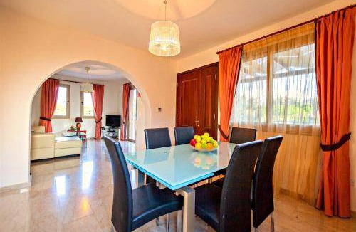 Polis Villa | 200 m² Villa ∙ 4 bedrooms ∙ 8 guests