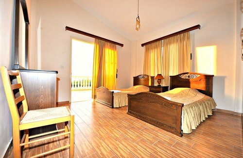 Argaka Villa | 200m to Argaka Beach - 4 Bed Villa - Private Swmming Pool - Wifi