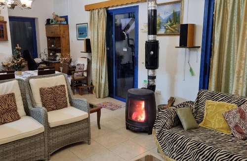 Pomos Villa | 210 m² Villa ∙ 3 bedrooms ∙ 9 guests