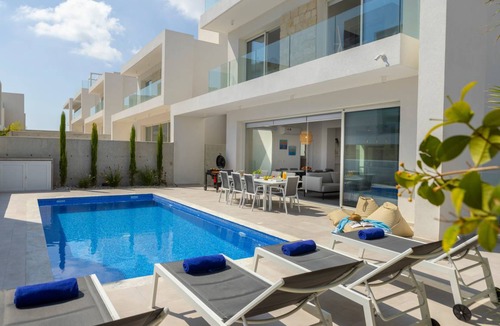 Protaras Villa | 210 m² Villa ∙ 6 bedrooms ∙ 12 guests