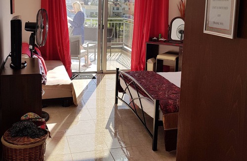 Koloni Apartment | 230sqm Penthouse, Lift, Shared Pool, Facilities, Secure Parking,family friendly