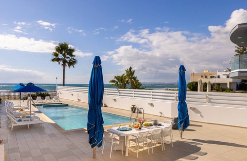 Pervolia Villa | 240 m² Villa ∙ 4 bedrooms ∙ 8 guests
