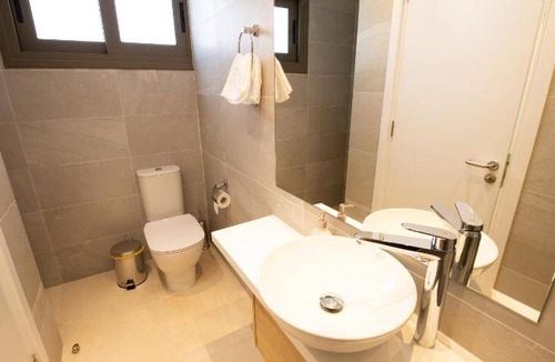 Softades Villa | 250 m² Villa ∙ 3 bedrooms ∙ 6 guests