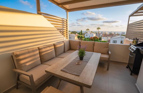 Chlorakas Apartment | 250m to Beach - Private Hot Tub - 2 Terraces - BBQ