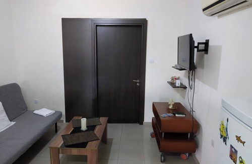 Paralimni Apartment | 2br-7 Guests-Free Parking-Pool-AirCon