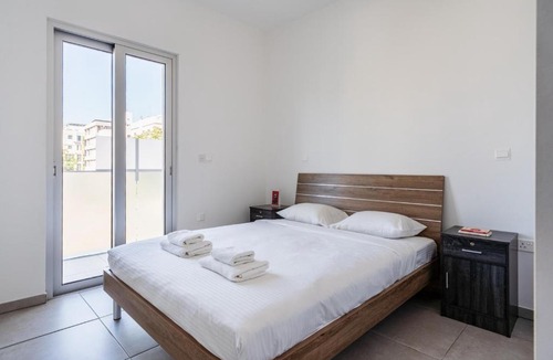Lykabittos Apartment | 2BR Lux Apt. Central Nicosia